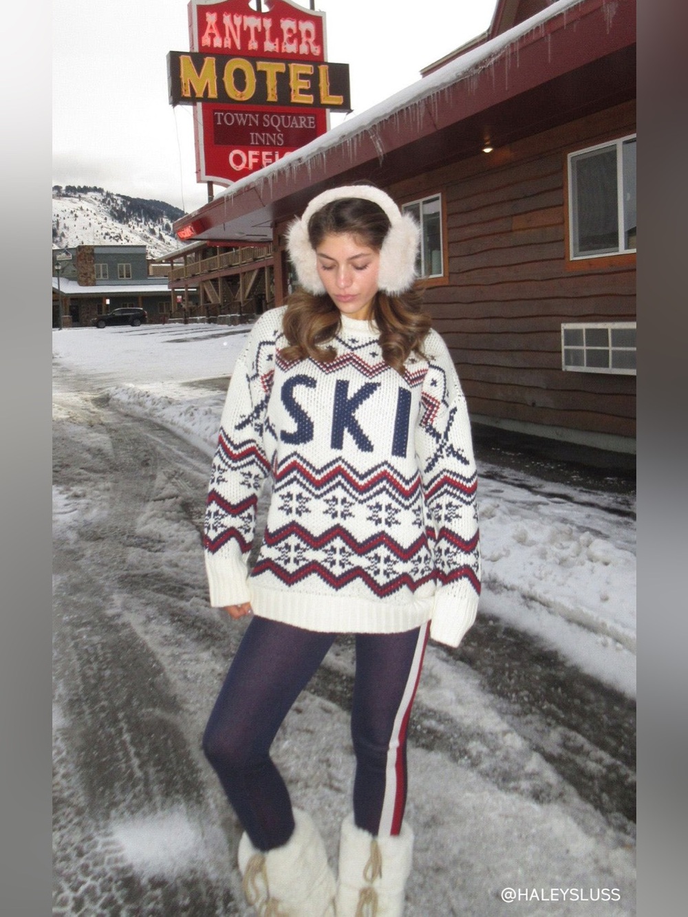 SHOW ME YOUR MUMU Ski knit sweater in cream Size S NWT apres holiday winter cozy